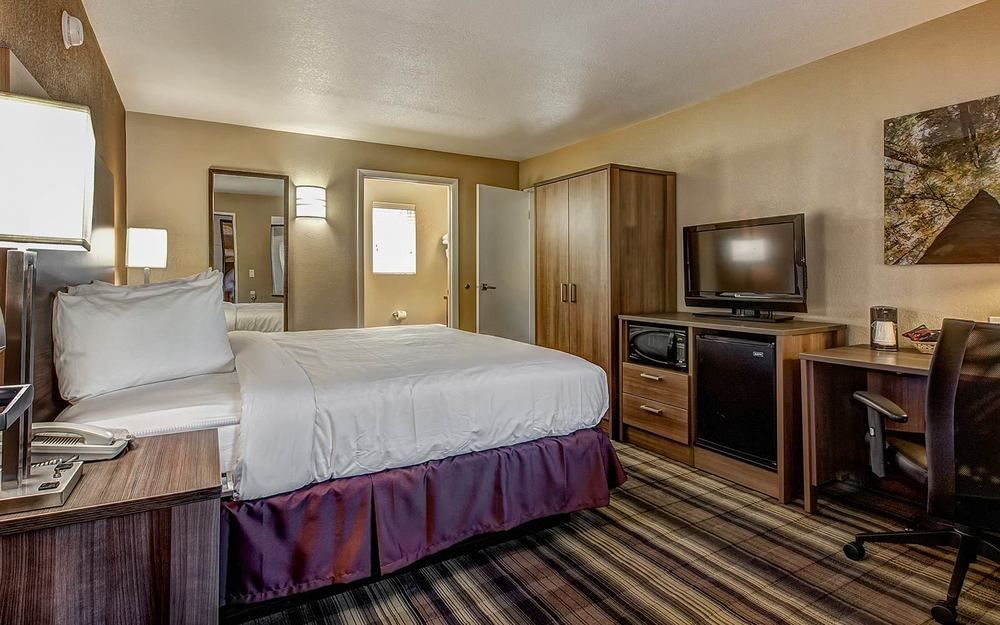 Boulder University Inn Exterior photo