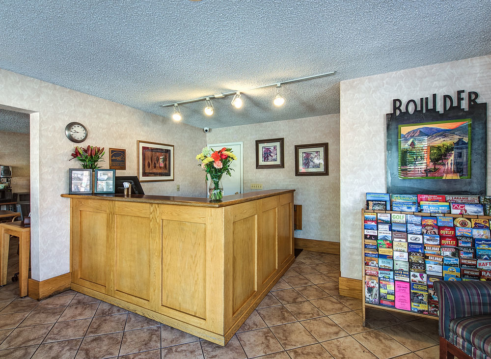 Boulder University Inn Exterior photo