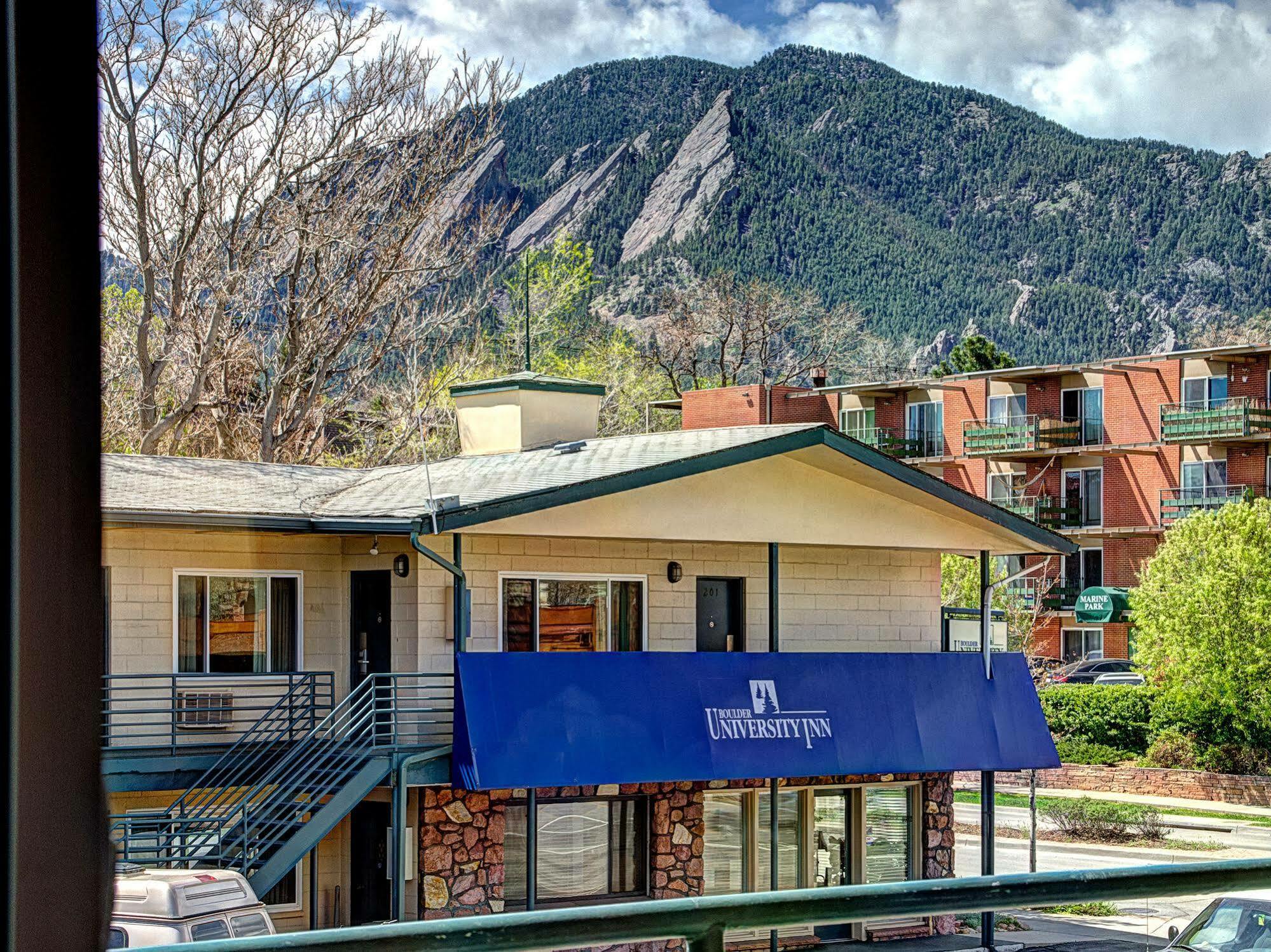 Boulder University Inn Exterior photo